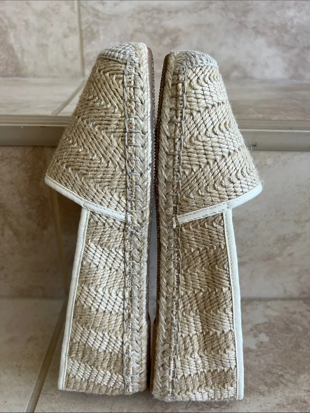 Hand & Foot Care (Shoe Box Label)